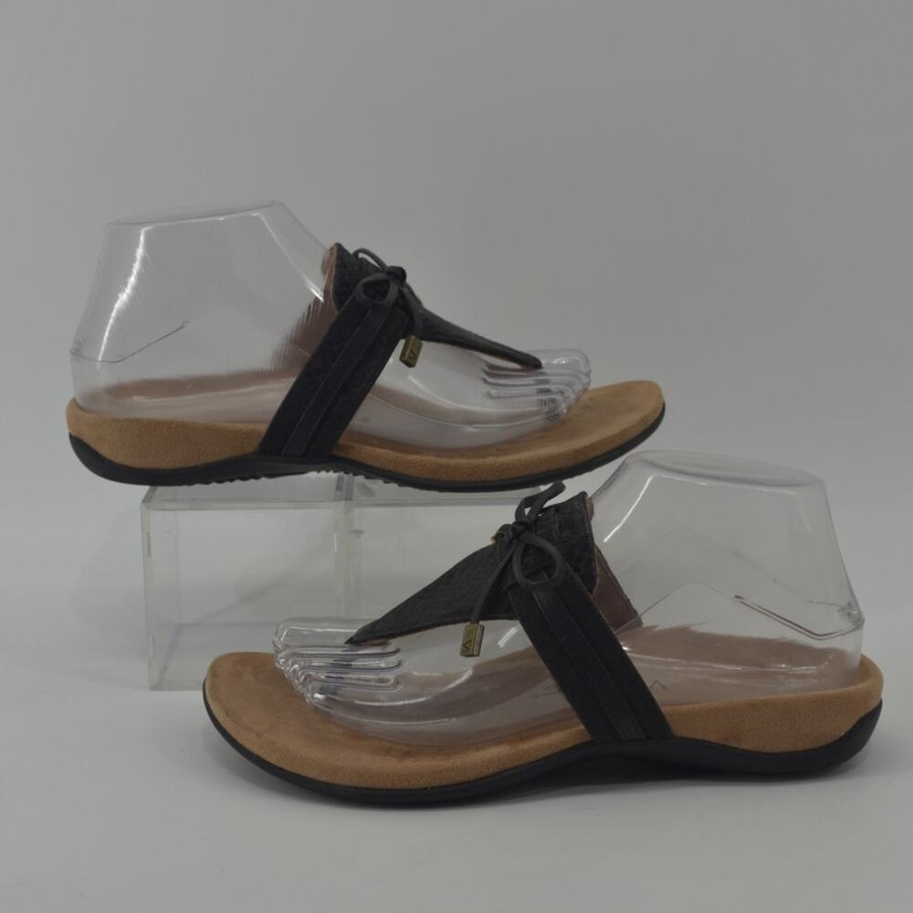 Vionic Black and Tan Comfort Thong Sandals